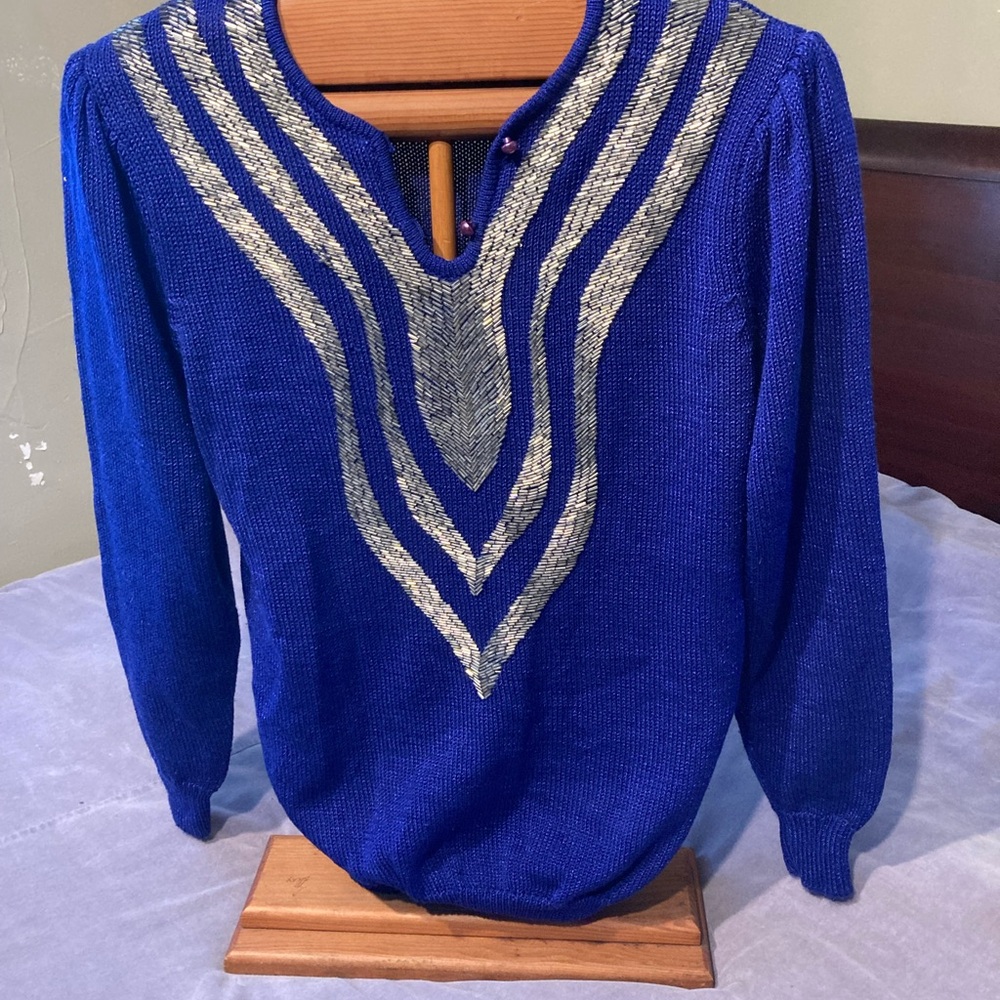 Sweater LL European Royal blue with sequences